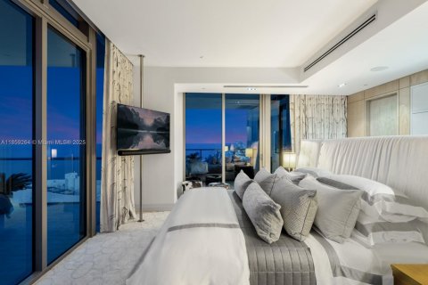 Condo in Bal Harbour, Florida, 3 bedrooms  № 1887921 - photo 16