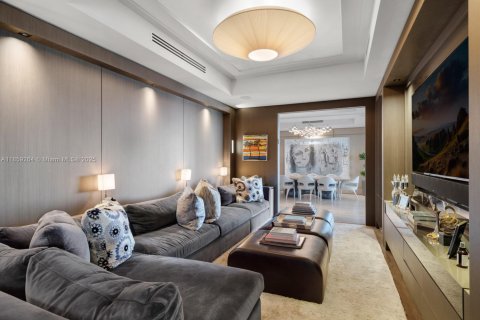 Condo in Bal Harbour, Florida, 3 bedrooms  № 1887921 - photo 12
