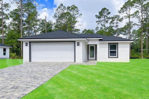 Villa ou maison à DeLand, Floride 3 chambres, 117.99 m2 № 2410475