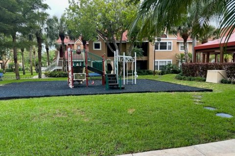 Condominio en venta en Miami, Florida, 1 dormitorio, 54.63 m2 № 2084979 - foto 12