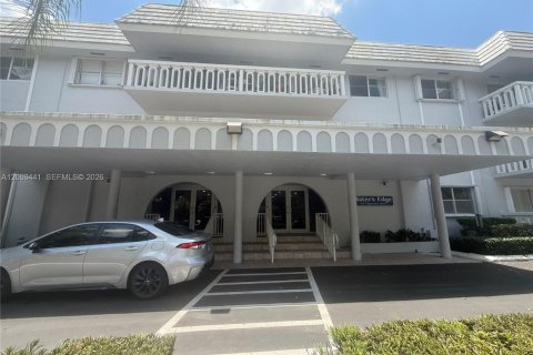 Condo in Coral Gables, Florida, 1 bedroom № 2074908