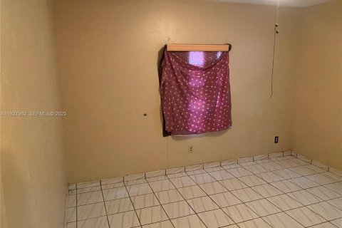 Villa ou maison à vendre à Miami, Floride: 2 chambres, 146.6 m2 № 1986892 - photo 6