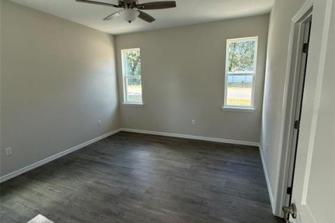 House in Eustis, Florida 3 bedrooms, 149.02 sq.m. № 2111900 - photo 9
