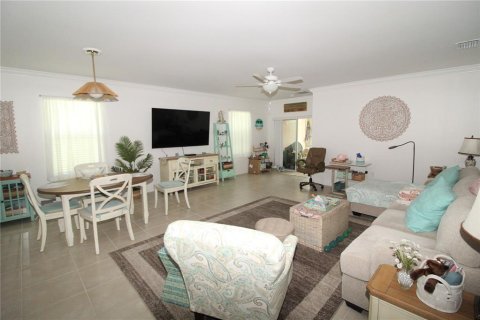 Casa en venta en Port Charlotte, Florida, 3 dormitorios, 162.02 m2 № 2386629 - foto 4
