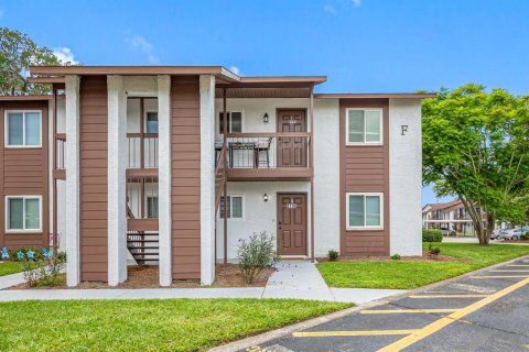 Appartement à louer à Zephyrhills, Floride: 2 chambres, 81.38 m2 № 2413992 - photo 2