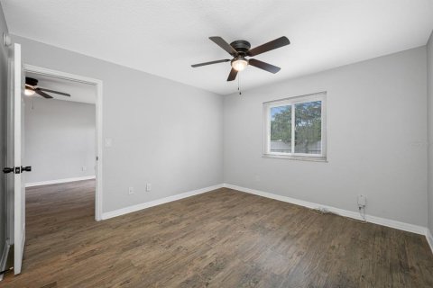 Appartement à louer à Zephyrhills, Floride: 2 chambres, 81.38 m2 № 2413992 - photo 16