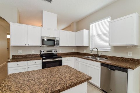 Casa en alquiler en Kissimmee, Florida, 4 dormitorios, 181.35 m2 № 1914508 - foto 8
