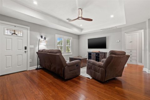 Casa en alquiler en Saint Petersburg, Florida, 3 dormitorios, 118.73 m2 № 1856174 - foto 3
