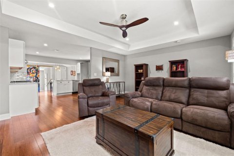 Casa en alquiler en Saint Petersburg, Florida, 3 dormitorios, 118.73 m2 № 1856174 - foto 5
