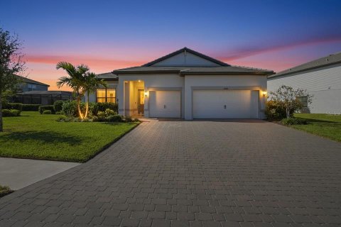 House in Bradenton, Florida 3 bedrooms, 213.02 sq.m. № 2108727