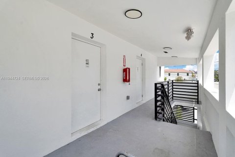 Immobilier commercial à vendre à Miami, Floride: 255.67 m2 № 2001360 - photo 28