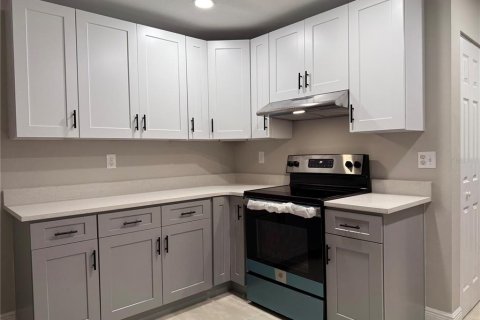 Casa en venta en Orlando, Florida, 4 dormitorios, 120.77 m2 № 1902286 - foto 12