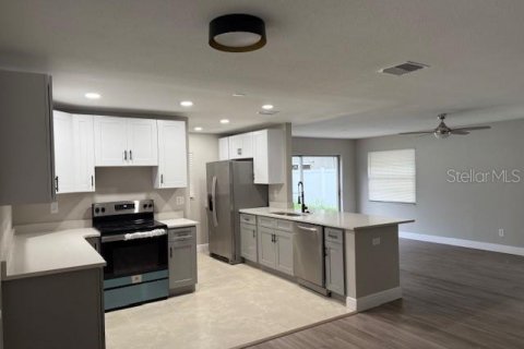 Casa en venta en Orlando, Florida, 4 dormitorios, 120.77 m2 № 1902286 - foto 10