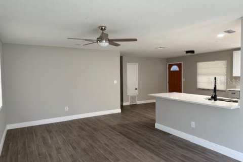 Casa en venta en Orlando, Florida, 4 dormitorios, 120.77 m2 № 1902286 - foto 15