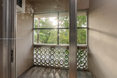 Снять в аренду кондоминиум в Корал-Гейблс, Флорида 36.42м2, № 1971129 - фото 12