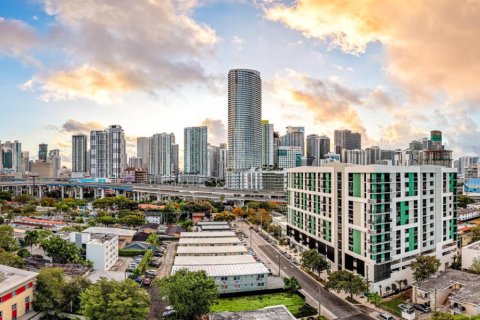 Copropriété à louer à Miami, Floride: 2 chambres, 96.99 m2 № 2154379 - photo 3