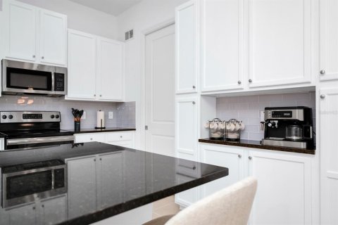 Touwnhouse à louer à Davenport, Floride: 5 chambres, 204.76 m2 № 2097270 - photo 7