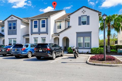 Touwnhouse à Davenport, Floride 5 chambres, 204.76 m2 № 2097270