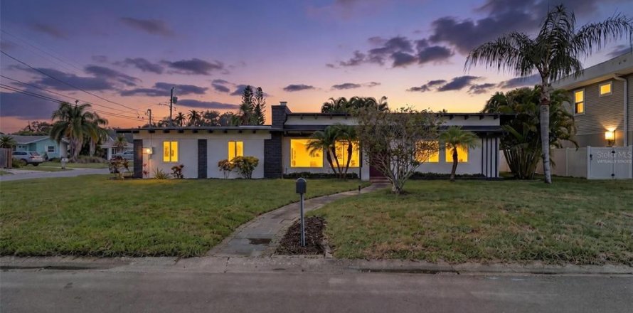 Villa ou maison à Dunedin, Floride 3 chambres, 174.28 m2 № 2224522