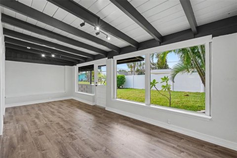 Villa ou maison à vendre à Dunedin, Floride: 3 chambres, 174.28 m2 № 2224522 - photo 15