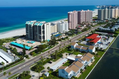 Condo in Clearwater, Florida, 2 bedrooms  № 2364605 - photo 25