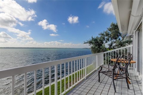 Condo in Clearwater, Florida, 2 bedrooms  № 2364605 - photo 19