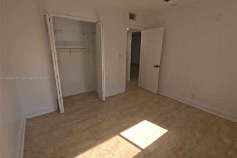 Купить кондоминиум в Форт-Лодердейл, Флорида 3 спальни, 95.88м2, № 2088696 - фото 19