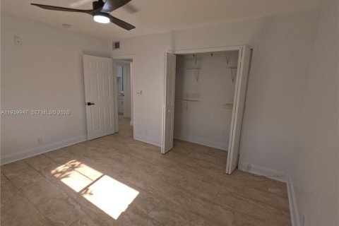 Купить кондоминиум в Форт-Лодердейл, Флорида 3 спальни, 95.88м2, № 2088696 - фото 15