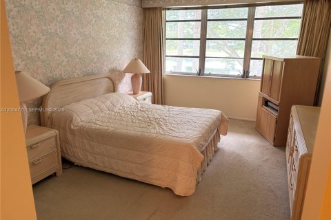 Condo in Pompano Beach, Florida, 3 bedrooms  № 2068986 - photo 10