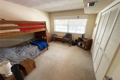 Condo in Pompano Beach, Florida, 3 bedrooms  № 2068986 - photo 13