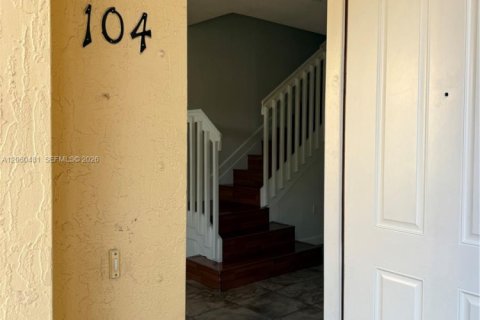 Condo in Homestead, Florida, 3 bedrooms  № 2339867 - photo 19