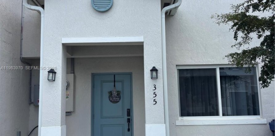 Таунхаус в Флорида-Сити, Флорида 3 спальни, 136.01м2 № 2048556