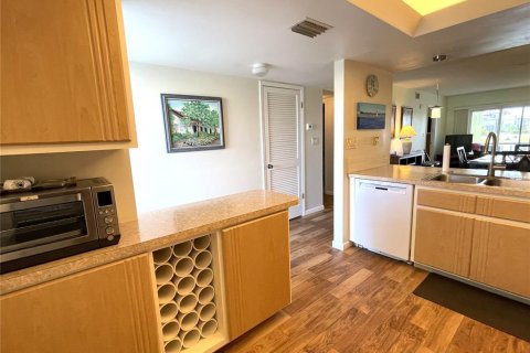 Condo in Punta Gorda, Florida, 2 bedrooms  № 1631487 - photo 14