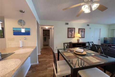 Condo in Punta Gorda, Florida, 2 bedrooms  № 1631487 - photo 28
