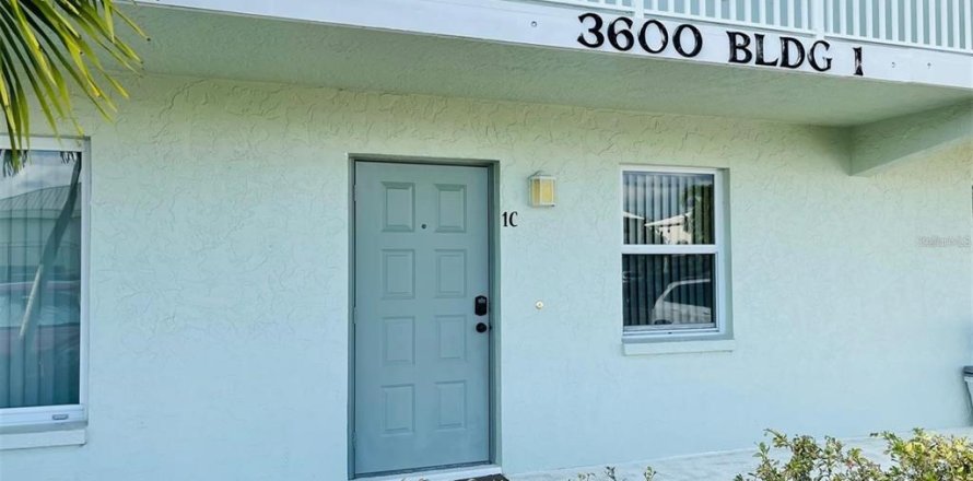 Condominio en Punta Gorda, Florida, 2 dormitorios № 1631487