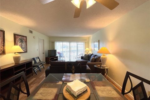 Condo in Punta Gorda, Florida, 2 bedrooms  № 1631487 - photo 18