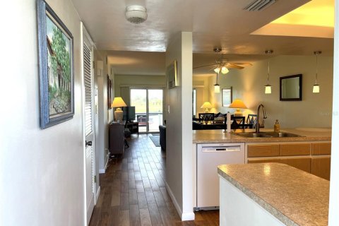 Condo in Punta Gorda, Florida, 2 bedrooms  № 1631487 - photo 11