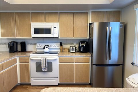 Condo in Punta Gorda, Florida, 2 bedrooms  № 1631487 - photo 13