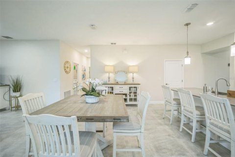 House in Davenport, Florida 3 bedrooms, 183.85 sq.m. № 1680510 - photo 15