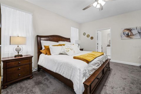 House in Davenport, Florida 3 bedrooms, 183.85 sq.m. № 1680510 - photo 12
