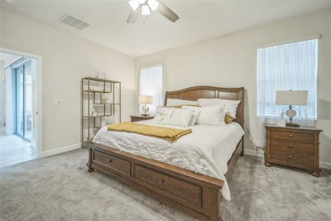 House in Davenport, Florida 3 bedrooms, 183.85 sq.m. № 1680510 - photo 7