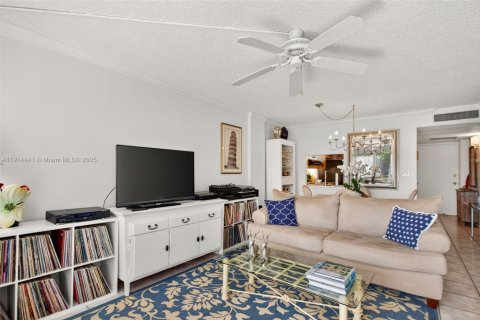 Copropriété à vendre à Oakland Park, Floride: 2 chambres, 90.58 m2 № 2015998 - photo 20