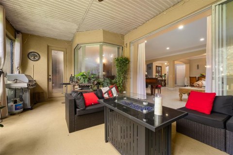 Villa ou maison à vendre à Kissimmee, Floride: 4 chambres, 333.15 m2 № 2410609 - photo 13