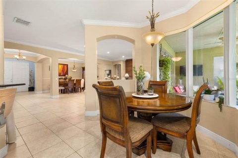Villa ou maison à vendre à Kissimmee, Floride: 4 chambres, 333.15 m2 № 2410609 - photo 23