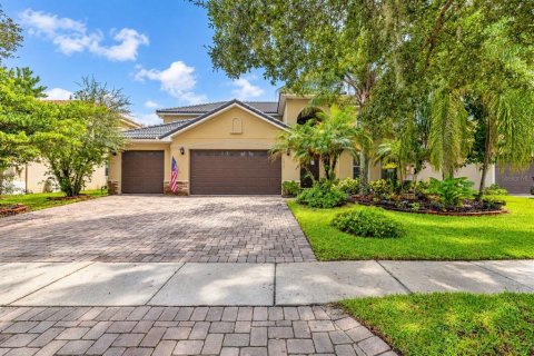 Villa ou maison à Kissimmee, Floride 4 chambres, 333.15 m2 № 2410609