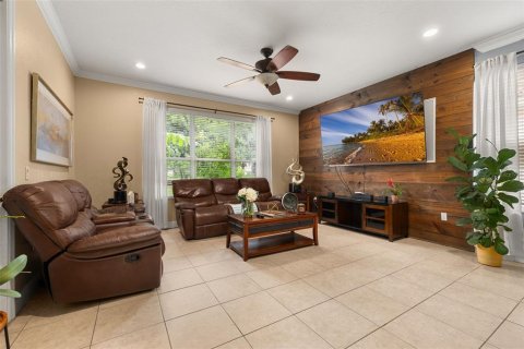 Villa ou maison à vendre à Kissimmee, Floride: 4 chambres, 333.15 m2 № 2410609 - photo 15