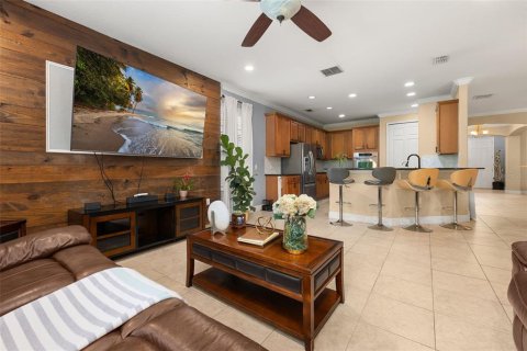 Villa ou maison à vendre à Kissimmee, Floride: 4 chambres, 333.15 m2 № 2410609 - photo 17