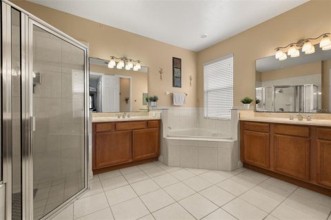 Villa ou maison à vendre à Kissimmee, Floride: 4 chambres, 333.15 m2 № 2410609 - photo 29