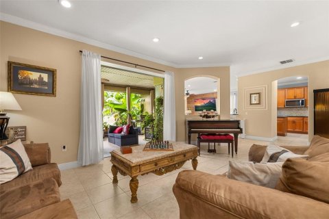 Villa ou maison à vendre à Kissimmee, Floride: 4 chambres, 333.15 m2 № 2410609 - photo 10