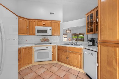 Casa en venta en Doral, Florida, 3 dormitorios, 98.85 m2 № 1809051 - foto 15